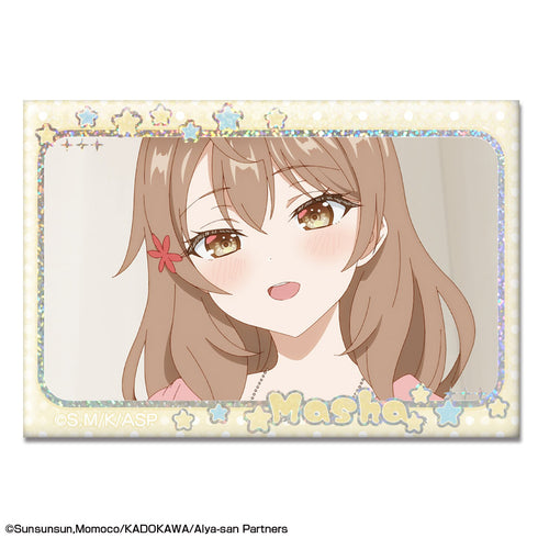 『時々ボソッとロシア語でデレる隣のアーリャさん』ホログラム缶バッジ デザイン18(マーシャ/A)【202412再販】